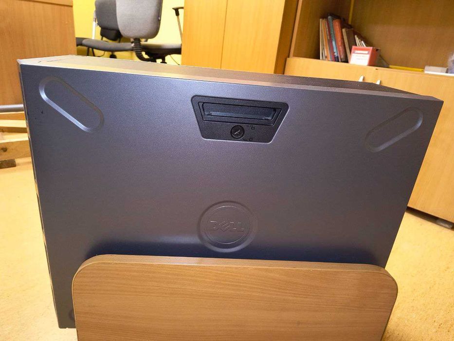 09M1D2 Сервер Dell-0383 T320