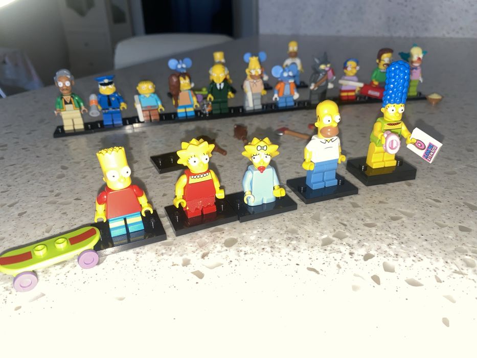 Фигурки игрушки Kinder Harry Potter,Гарри Потер, Лего Симпсоны Lego