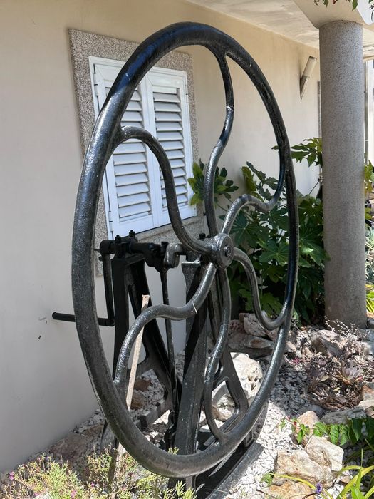 Roda de poço antiga