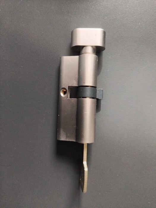 Wkładka 2,5R3,5 z kluczem