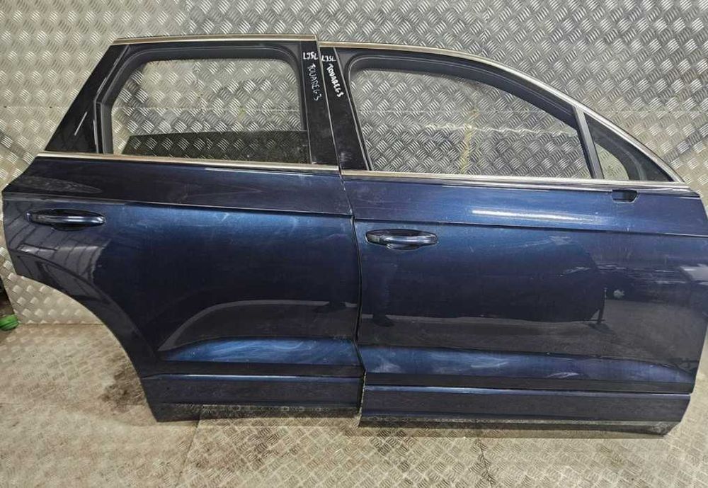 Двери правые левые передние задние VW Touareg II III Разборка