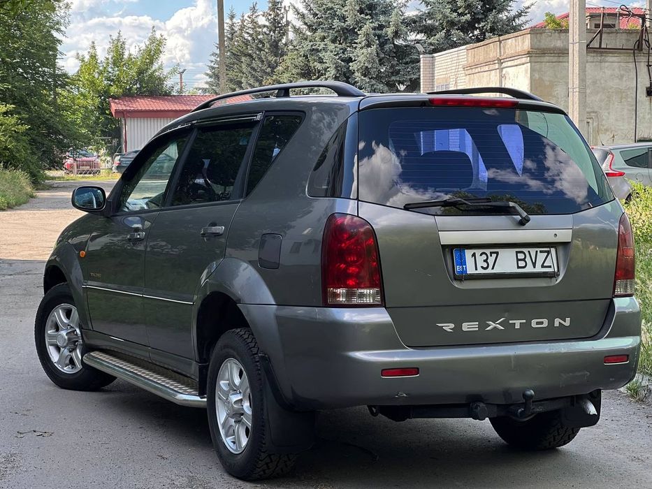 SsangYong Rexton 2.9 турбодизель !