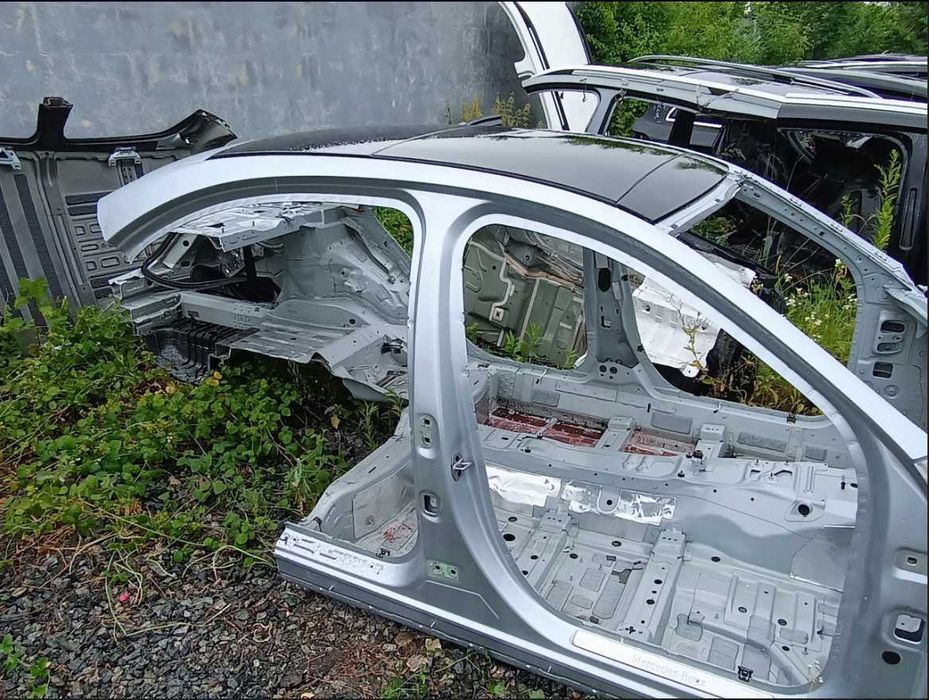 Четверть Mercedes Benz S-Class W223 крыло кузов разборка