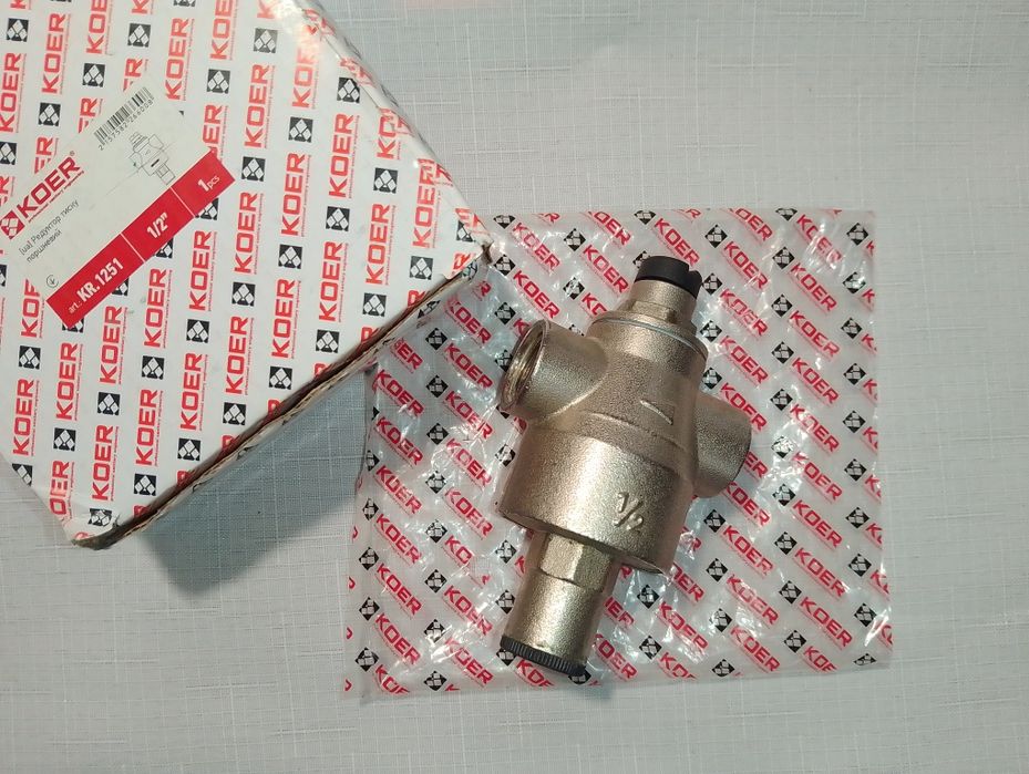 Редуктор давления воды,  тиску води