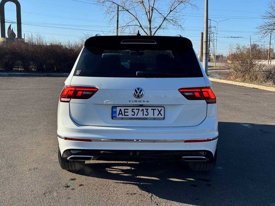 Volkswagen Tiguan SE R-Line Дизель