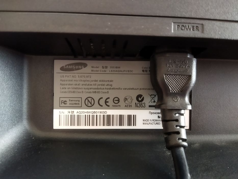 Продам монітор Samsung SyncMaster 2053bw