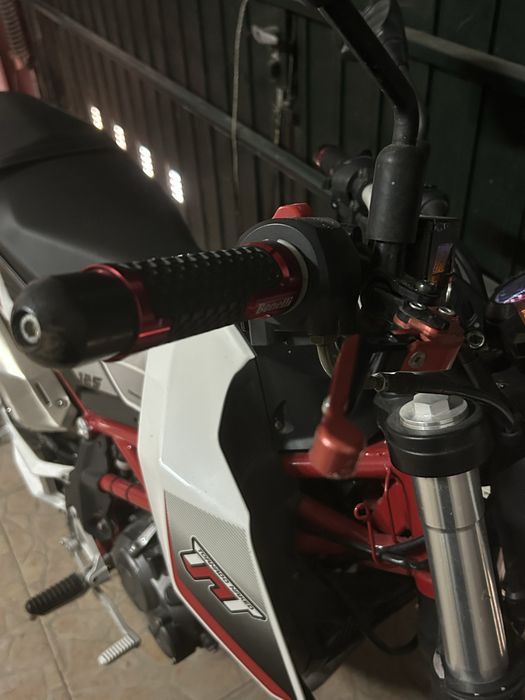 Benelli tnt 125 em excelente estado
