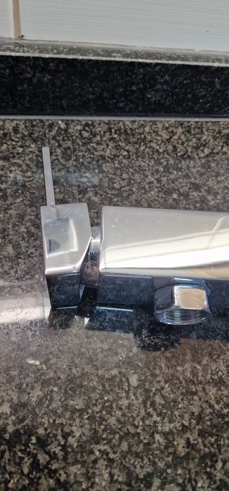 Misturadora de duche e acessorios