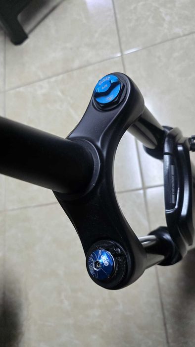 Suspensão Fox Rhythm 32