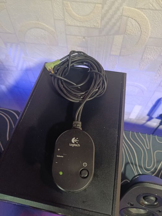 Акустика/колонки Logitech Z313 . Microlab FC/Edifier/Sven