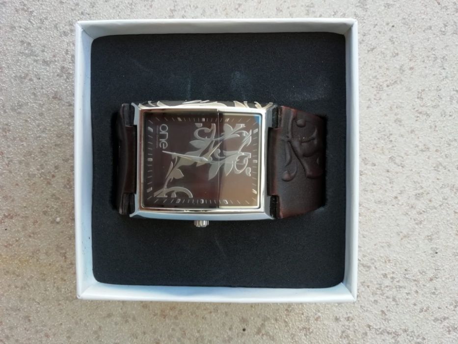 Relógio ONE - Senhora