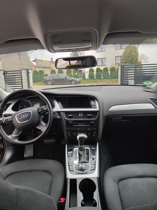 Audi A4 B8 lift 2.0tdi 150km kombi avant