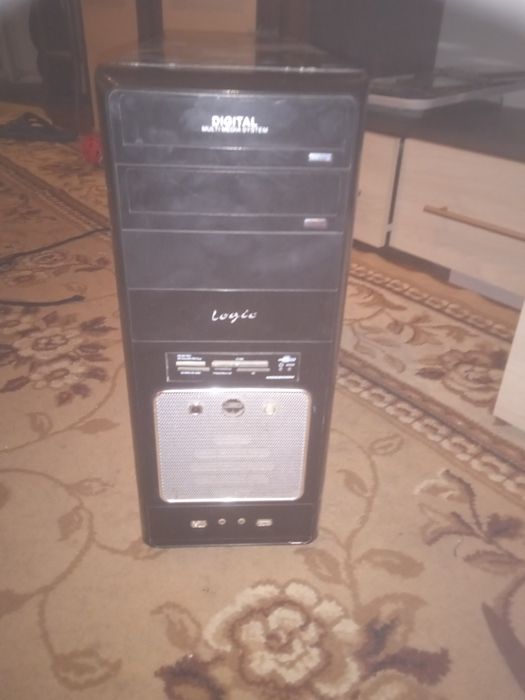 Stary komputer stacjonarny