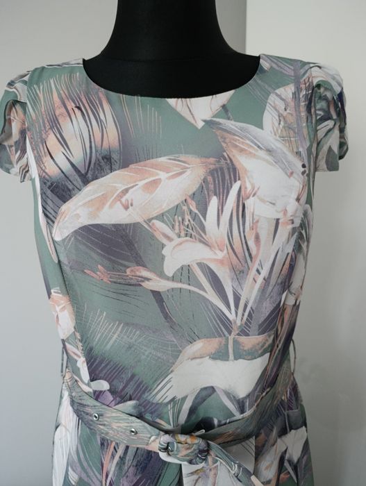 Śliczna sukienka Paula Collection rozmiar 40