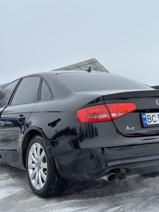 Ауді а4б8 2014 модельного робу