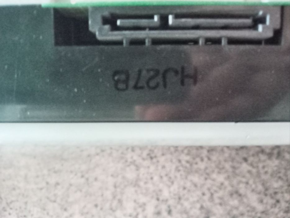 Дисковод LG внутренний