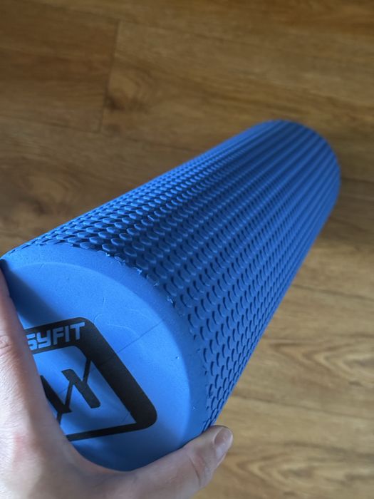 Масажний ролик EasyFit Foam Roller 60 см для МФР, йоги та спини майже новий