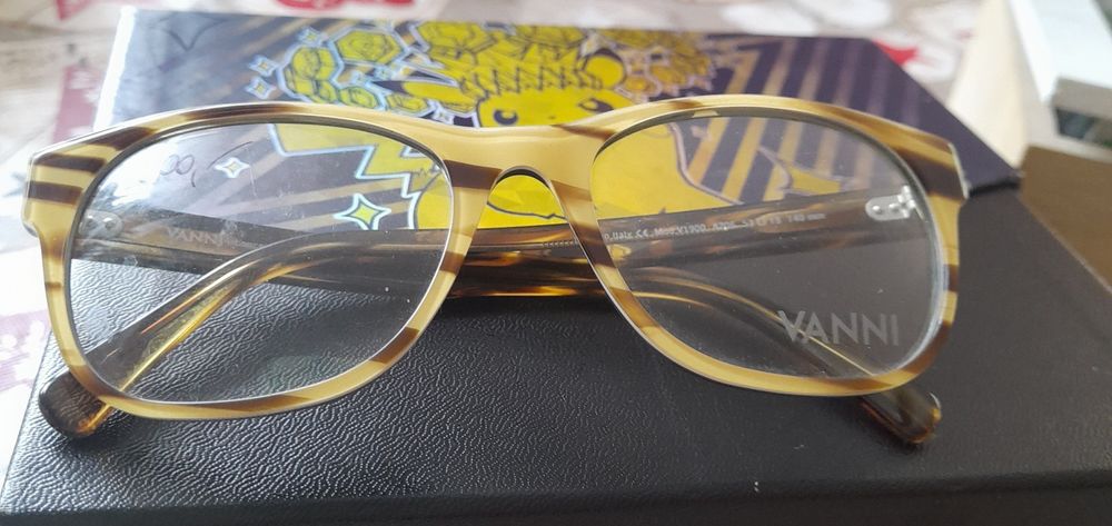 Oprawki do okularów nowe Vanni
