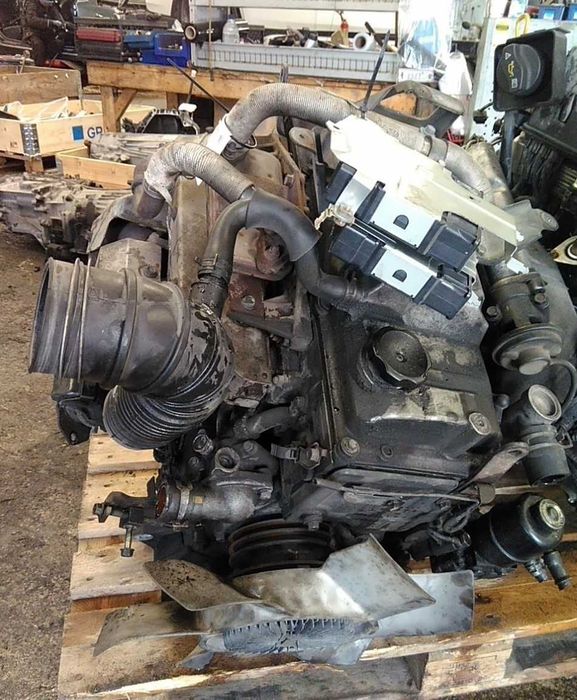 двигун Mitsubishi Pajero Wagon  3,2 00-06 4M41 мотор