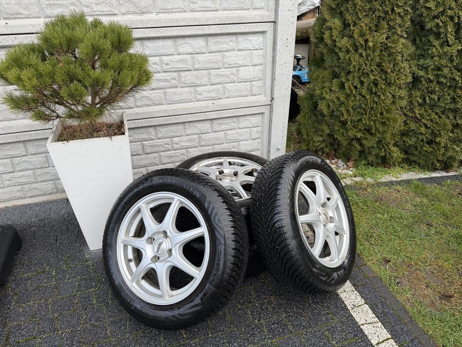 Mazda 2 lift Niski Przebieg Zadbana Nawigacja