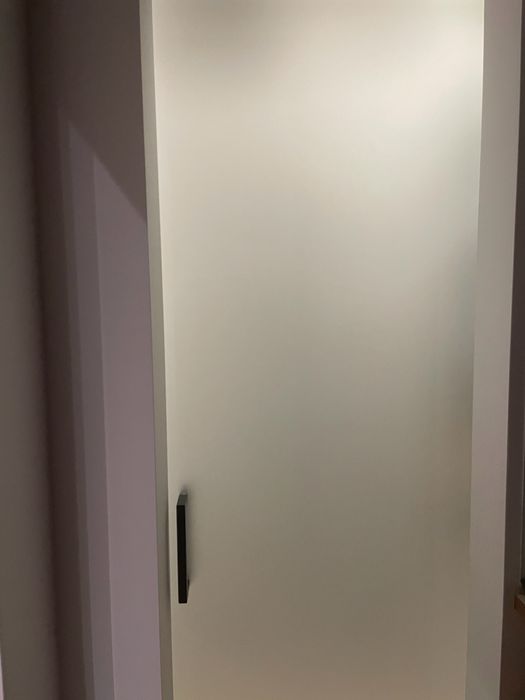 Sprzedam szklane na prowadnicach drzwi