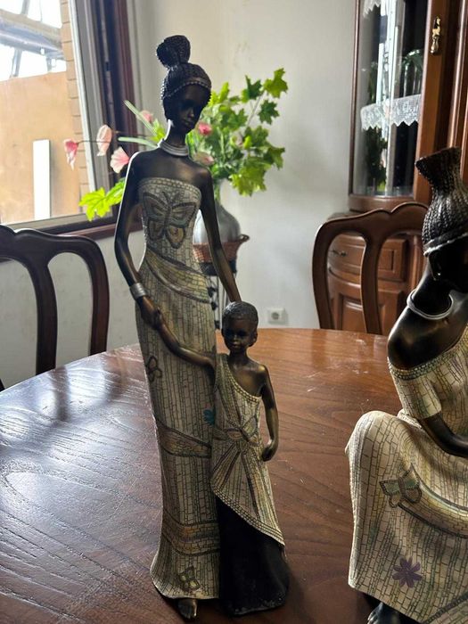 Esculturas africanas em resina