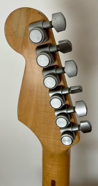 Guitarra Fender Plus 93 Caribbean Mist