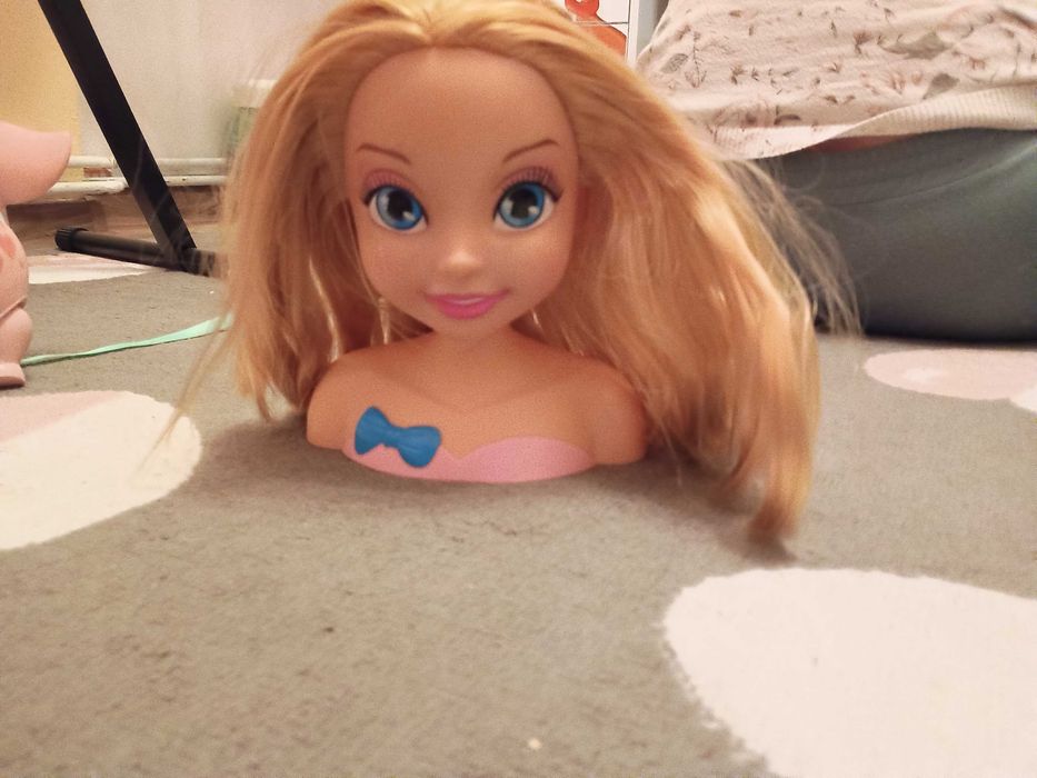 Głowa do stylizacji fryzur dla dzieci