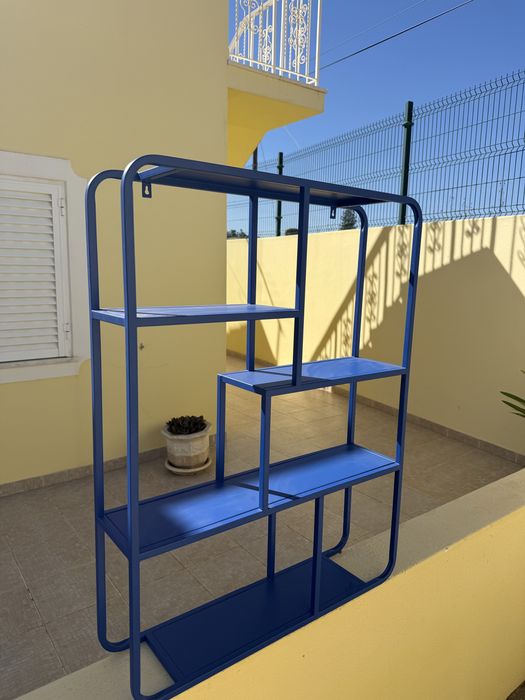 Móvel de parede azul