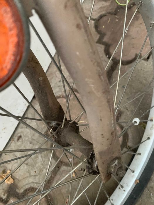 Велосипед для дорослих та підлітків.