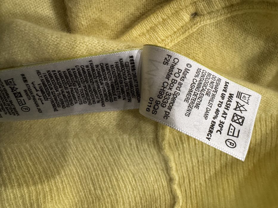 Кашемировая кофта на пуговицах M&S