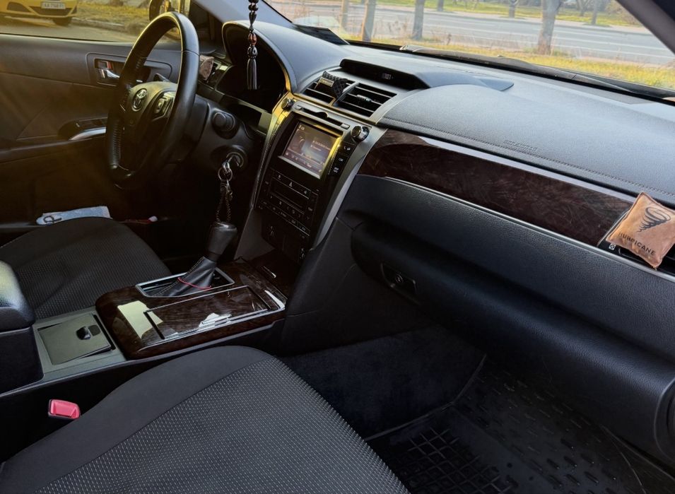 Toyota Camry 2017