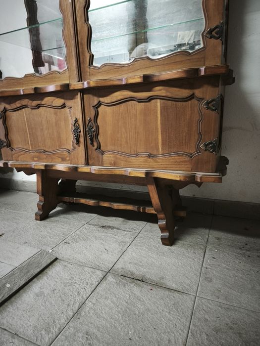 Cristaleira móvel rustico