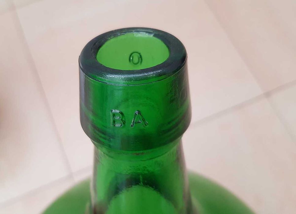 1 garrafão vintage de vidro 5 litros verde