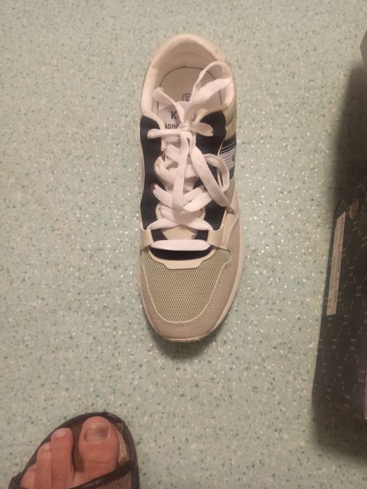 Чоловічі кросовки   cadiman, привезені з Італії,
