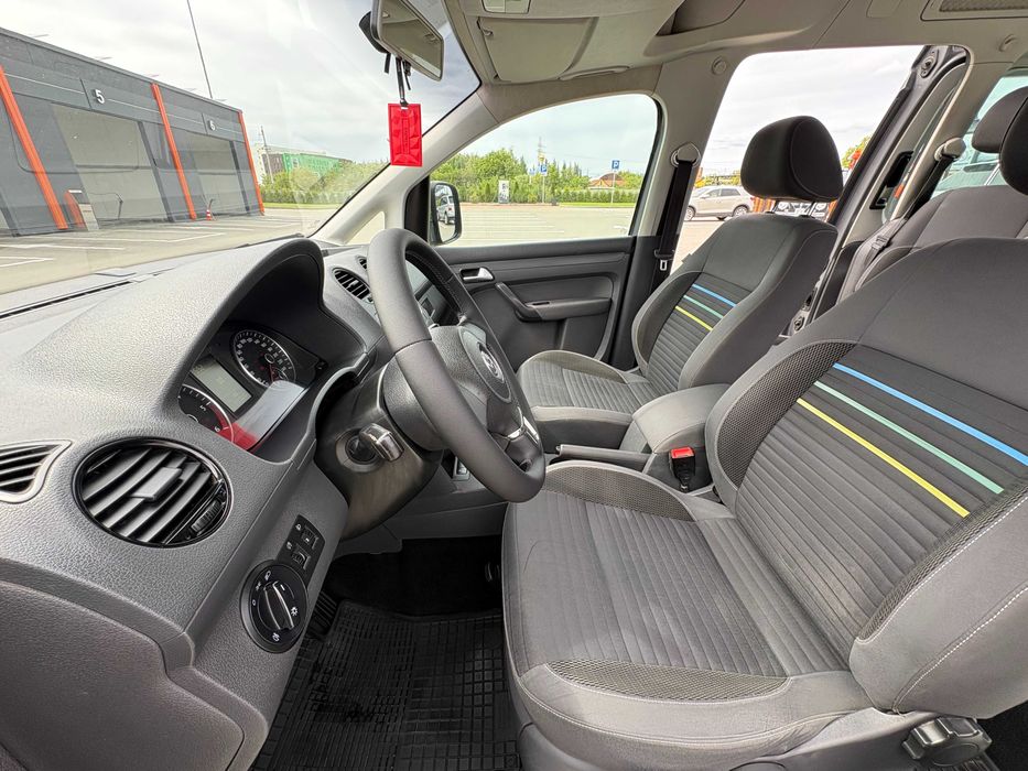 Продаж авто Volkswagen Caddy LIFE, 2014 рік, 1.6 дизель
