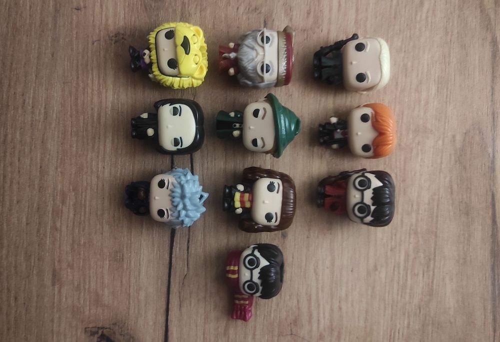 Гаррі Поттер фігурки з Кіндер Джой іграшки колекційні Гари потер