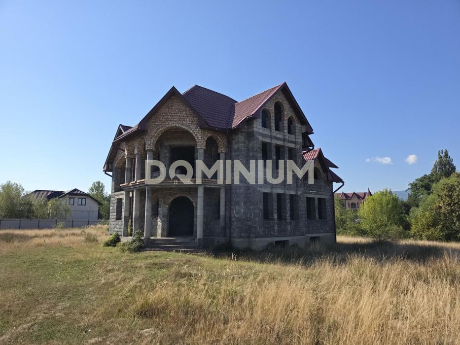 Недобудований будинок Нижня Апша