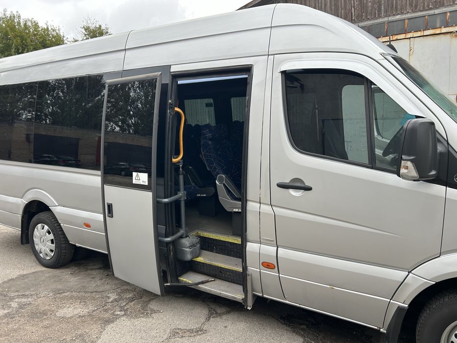 Продам Мерседес Спринтер 516 2.7 мотор