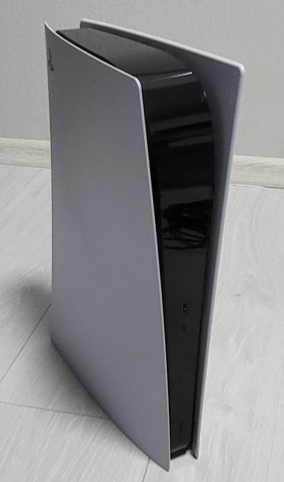Ігрова консоль Playstation 5, остання ревізія, стан нової