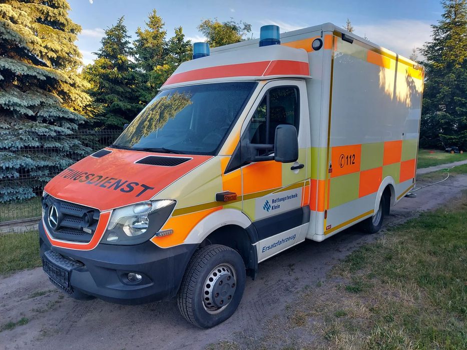 Mercedes-Benz Sprinter 519  Karetka, napęd 4x4, 3.0 ,190KM, na Kamper , mobilny serwis, wywrotka