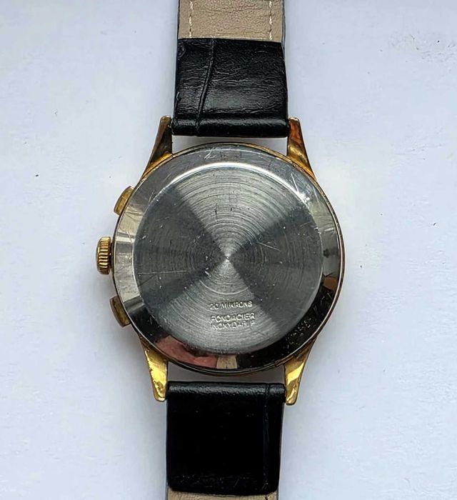 Vintage Novelia Chronomètre | Black Gilt Dial | Fancy Lugs | 1950s