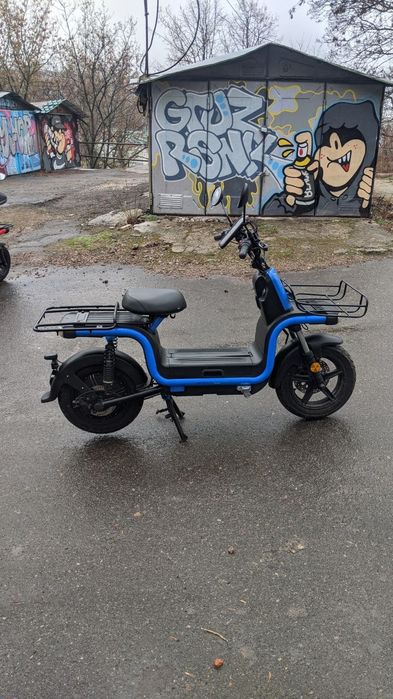 Продам електроскутер Aima u1s