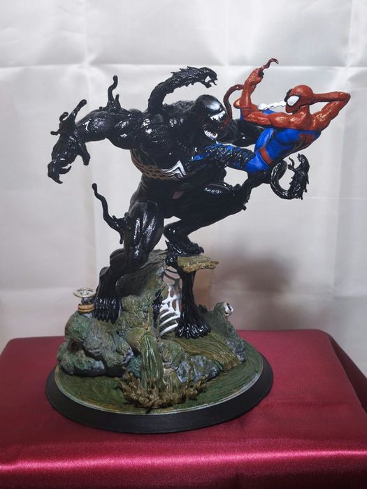 Diorama venon vs Spider-man