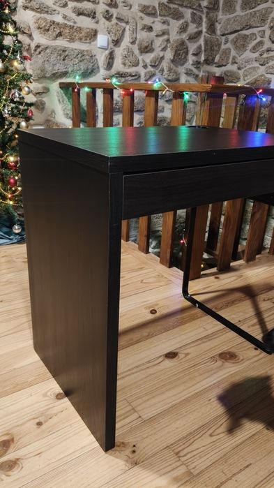 Secretária IKEA Preta