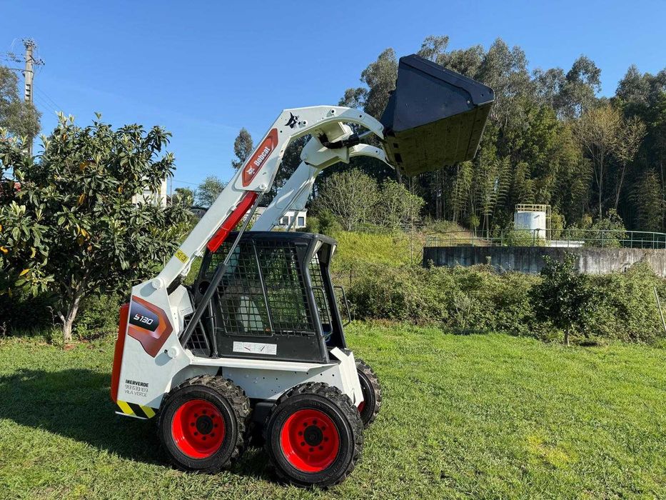 Mini Pá Bobcat S130