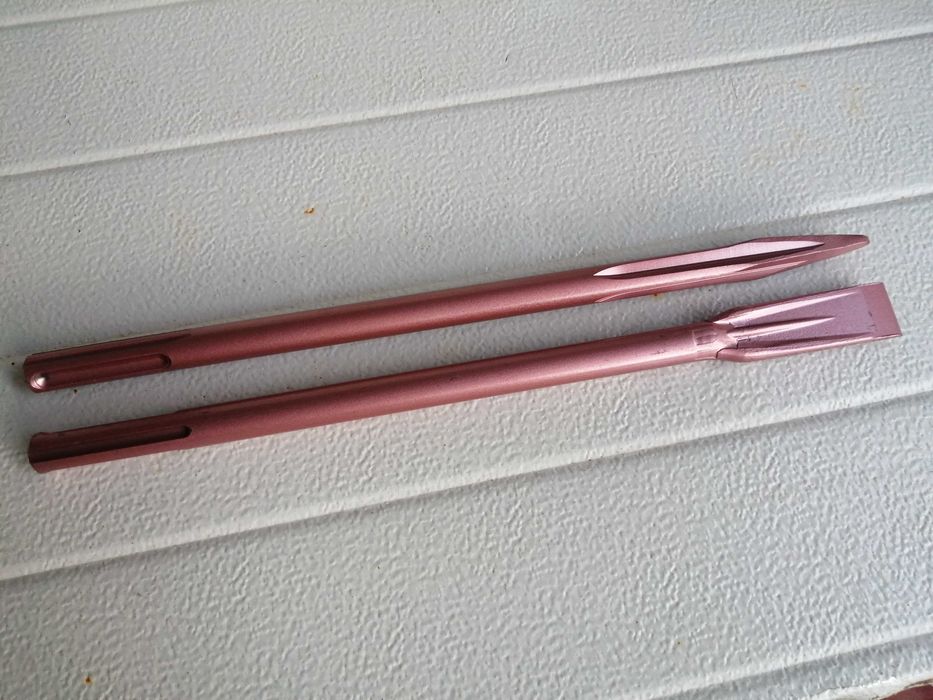 Vendo ponteiro e escopro novos para martelo demolidor,com encaixe SDS.