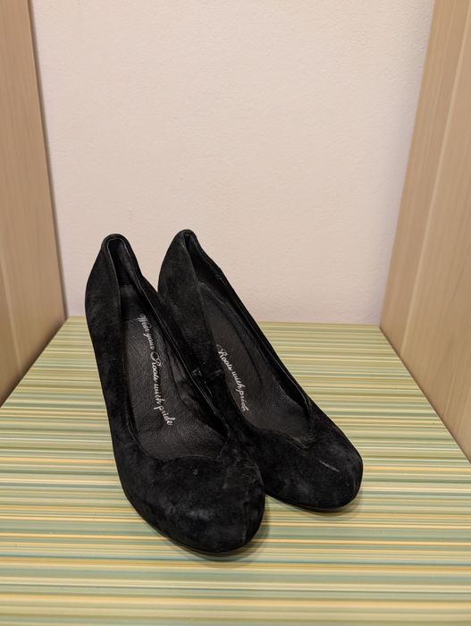 Buty na obcasie czarne 37