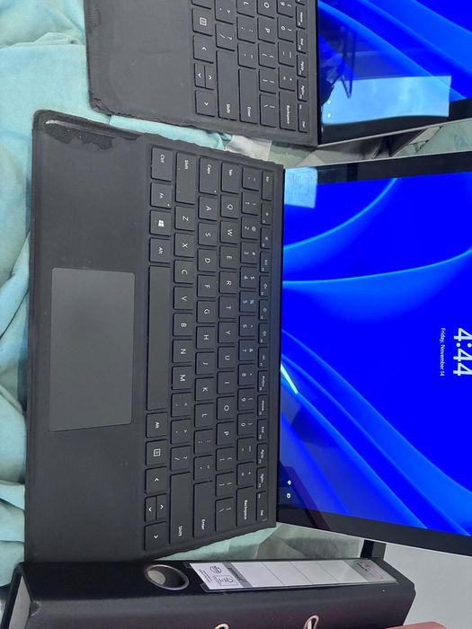 2 Microsoft Surface Pro430450288456509444