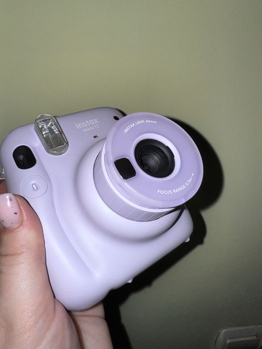 Фотокамера миттєвого друку Instax mini 11